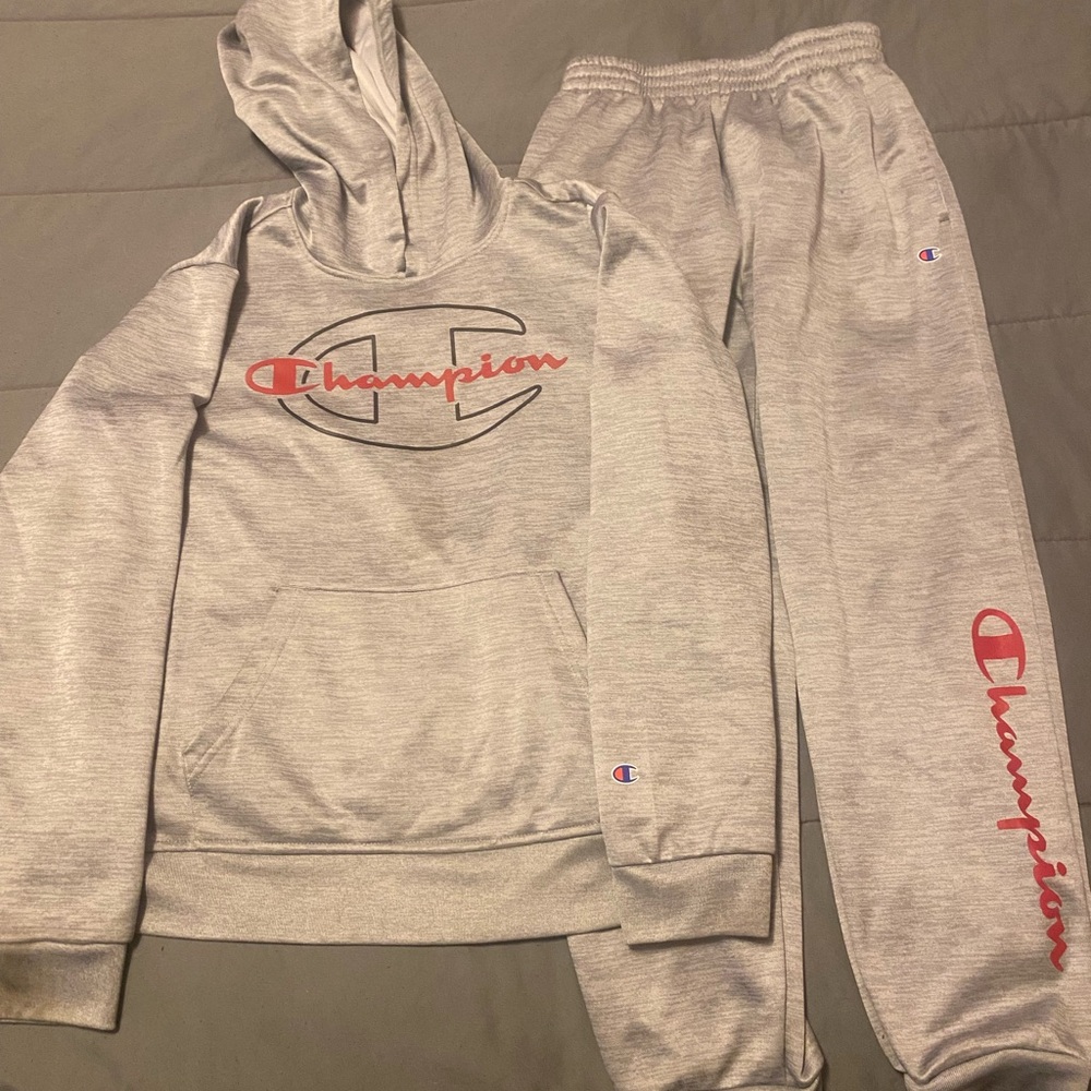 Champion Kids Matching Set in Gray and Red